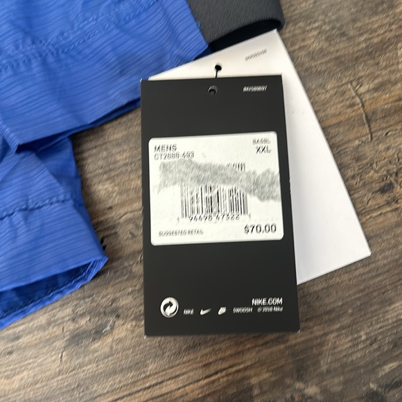 Nike Windbreaker - Picture 2 of 3